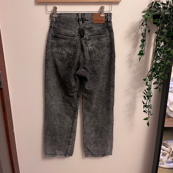 Levi’s Ribcage Straight size 24 - Picture 2 of 3